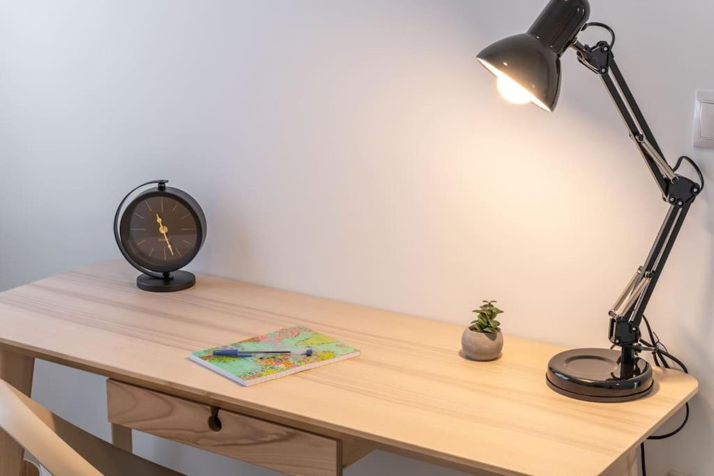 The Hostmaster Pulse Atena